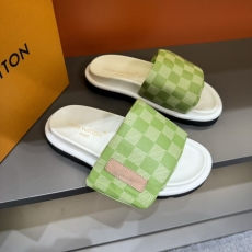 Louis Vuitton Slippers